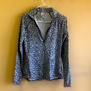 Jim, short, black and white size small from gear